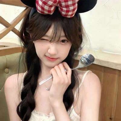 和渣男离婚后我成了团宠千金